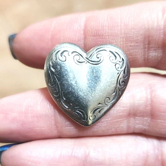 Pair Of Pewter Faith & Love Clutch Pins - Picture 3 of 5